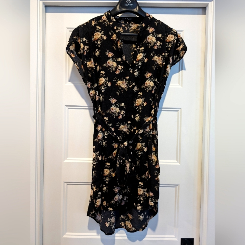 Shein size L dress